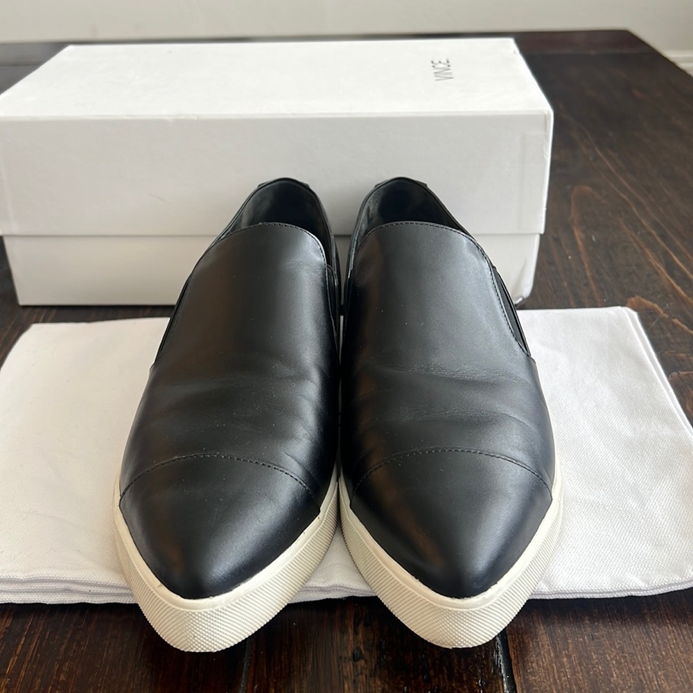 VINCE. Paeyre Black Leather Slip-On Shoe